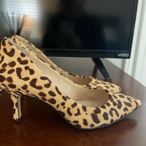 Vince Camuto Leopard pointed Toe Pump